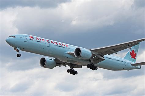 boeing 777-300er air canada